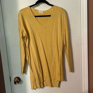 Dreamers sweater size S/M. Mustard color